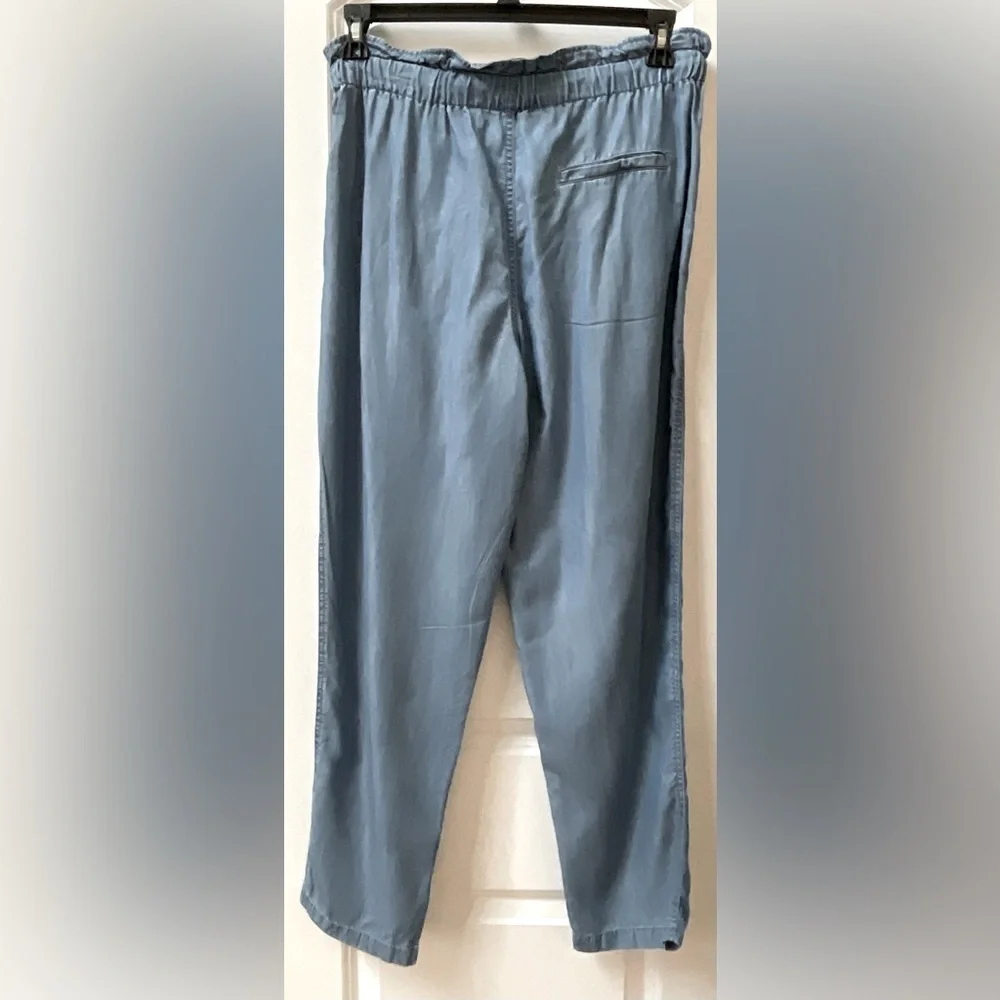 BeachLunchLounge Pull On Pants - Picture 2 of 4